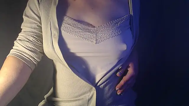 Snapshot of sexynipl chatting on July 23, 11:24 pm sexynipl online show from July 23, 11:24 pm
