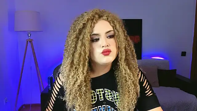 Snapshot of Princess_Diana2 chatting on August 9, 6:46 pm Princess Diana2 online show from August 9, 6:46 pm
