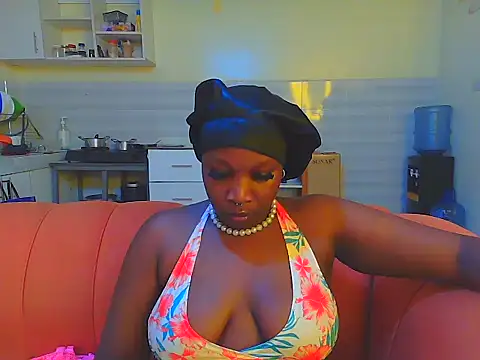 Snapshot of LolaAdriana chatting on July 4, 4:18 am LolaAdriana online show from July 4, 4:18 am