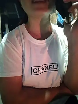 Snapshot of diana_jj chatting on June 30, 12:50 pm diana jj online show from June 30, 12:50 pm