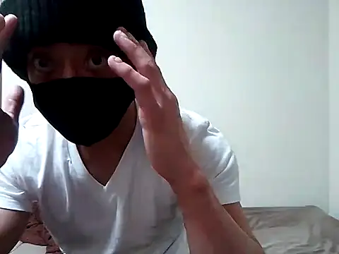 Snapshot of meno-kuma chatting on July 8, 2:43 pm meno-kuma online show from July 8, 2:43 pm