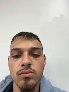 Snapshot of Erick_Santos39 chatting on July 22, 8:11 pm Erick Santos39 online show from July 22, 8:11 pm