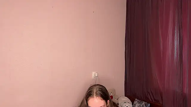 RoxyVivid online show from July 2, 8:42 am