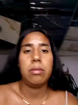 Snapshot of alice_xoxo_ chatting on July 12, 1:40 am alice xoxo online show from July 12, 1:40 am