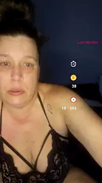 Snapshot of London-MollyXX chatting on July 10, 10:01 pm London-MollyXX online show from July 10, 10:01 pm