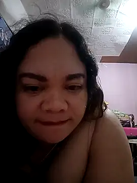 Snapshot of Lai_35 chatting on July 6, 3:03 pm Lai 35 online show from July 6, 3:03 pm