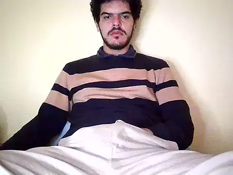 Snapshot of Hectorssuarez chatting on July 14, 2:23 pm Hectorssuarez online show from July 14, 2:23 pm