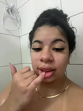 curlygirl777 online show from June 29, 3:57 am