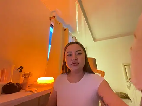 bettygoes online show from June 29, 9:37 am