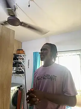 Snapshot of bbc_rich24 chatting on July 6, 10:01 am bbc rich24 online show from July 6, 10:01 am