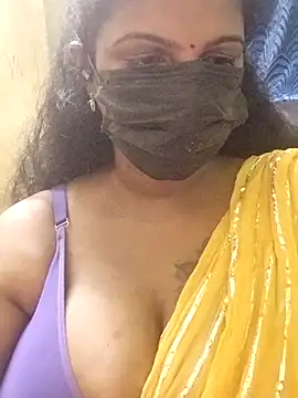 Snapshot of Poojitha-Queen chatting on June 29, 6:30 pm Poojitha-Queen online show from June 29, 6:30 pm