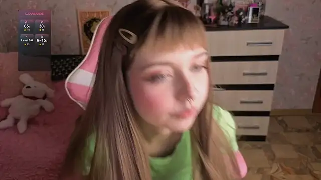 Snapshot of margo_pink chatting on July 6, 7:38 pm margo pink online show from July 6, 7:38 pm