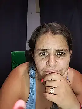 Snapshot of SolLua942871 chatting on July 1, 10:09 pm SolLua942871 online show from July 1, 10:09 pm