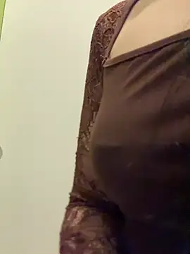 Snapshot of kitty_sixseven chatting on July 6, 12:24 pm kitty sixseven online show from July 6, 12:24 pm