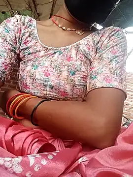 Snapshot of Cut_khusi147 chatting on July 6, 10:01 am Cut khusi147 online show from July 6, 10:01 am