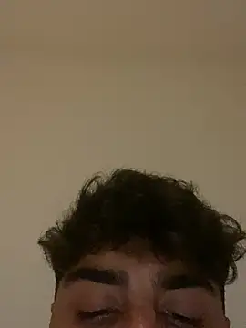 Snapshot of alessio2026xx chatting on July 6, 11:29 pm alessio2026xx online show from July 6, 11:29 pm