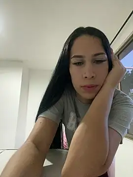 Snapshot of aurorarusso1 chatting on July 7, 11:31 pm aurorarusso1 online show from July 7, 11:31 pm