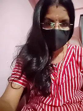 Snapshot of tamil_peenqueen chatting on July 4, 5:52 pm tamil peenqueen online show from July 4, 5:52 pm