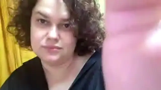 Snapshot of QueenGenra chatting on July 5, 7:21 pm QueenGenra online show from July 5, 7:21 pm