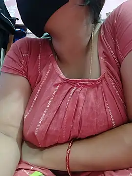 Snapshot of moumondal4 chatting on July 12, 2:19 pm moumondal4 online show from July 12, 2:19 pm