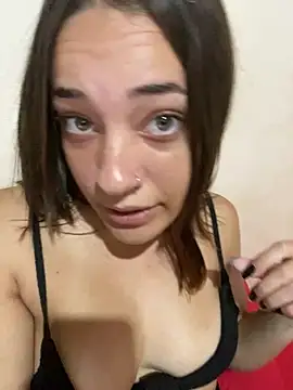 Snapshot of marinalopessss chatting on July 3, 1:50 pm marinalopessss online show from July 3, 1:50 pm