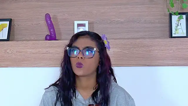 MikaellaFoxx online show from August 6, 3:41 am