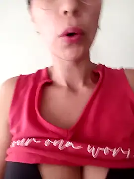 Snapshot of roxy_soe chatting on July 18, 4:00 pm roxy soe online show from July 18, 4:00 pm