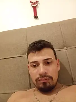 Snapshot of bomenovon chatting on July 4, 1:34 am bomenovon online show from July 4, 1:34 am