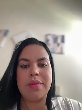 Snapshot of AliceStarshine chatting on April 23, 2:41 pm AliceStarshine online show from April 23, 2:41 pm