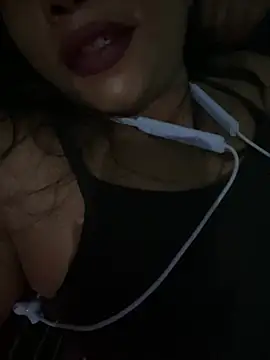 Snapshot of Miss-puhu chatting on July 11, 5:04 pm Miss-puhu online show from July 11, 5:04 pm