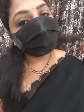 Snapshot of Honey_telugu7 chatting on July 24, 7:45 pm Honey telugu7 online show from July 24, 7:45 pm