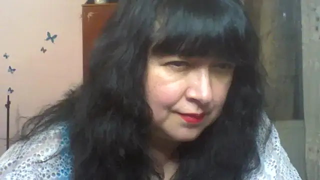 Snapshot of BeautyMilana13 chatting on August 2, 5:00 pm BeautyMilana13 online show from August 2, 5:00 pm