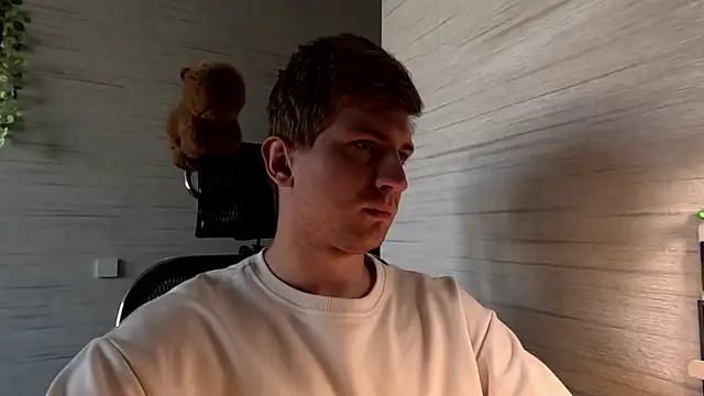 Snapshot of Einar_Nut chatting on July 6, 3:03 pm Einar Nut online show from July 6, 3:03 pm