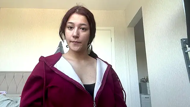 Snapshot of EmmaKitti chatting on July 6, 2:03 pm EmmaKitti online show from July 6, 2:03 pm
