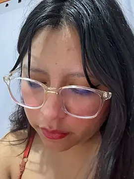 Snapshot of Yashira152 chatting on July 5, 1:01 am Yashira152 online show from July 5, 1:01 am