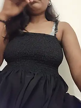 Snapshot of Sexyneera chatting on July 25, 5:43 pm Sexyneera online show from July 25, 5:43 pm