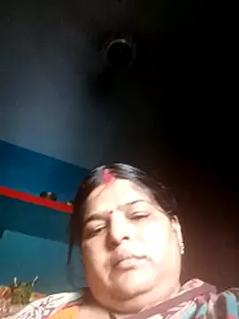 Snapshot of hot_bhabi1 chatting on July 17, 8:21 am hot bhabi1 online show from July 17, 8:21 am