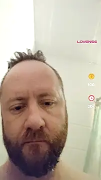 Snapshot of 1machine1guy chatting on July 27, 11:39 am 1machine1guy online show from July 27, 11:39 am