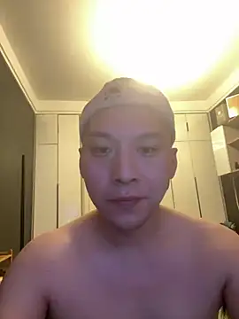 Snapshot of yichen008 chatting on July 7, 1:52 am yichen008 online show from July 7, 1:52 am