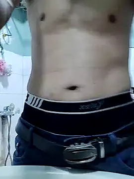 Snapshot of huynhji988 chatting on July 8, 11:37 am huynhji988 online show from July 8, 11:37 am