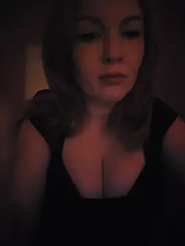Snapshot of Katy_Brie chatting on July 9, 6:23 pm Katy Brie online show from July 9, 6:23 pm