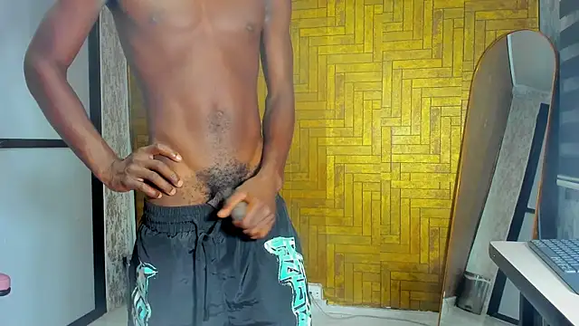 Snapshot of elio_x chatting on July 15, 12:43 pm elio x online show from July 15, 12:43 pm