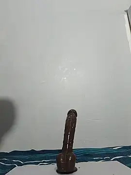 Snapshot of Magic_Bussy chatting on July 16, 8:48 pm Magic Bussy online show from July 16, 8:48 pm