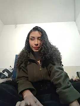 Snapshot of Danna-tella chatting on July 23, 5:27 am Danna-tella online show from July 23, 5:27 am