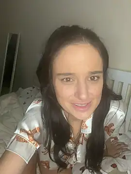 Snapshot of EnglishRoxy chatting on July 17, 12:39 am EnglishRoxy online show from July 17, 12:39 am