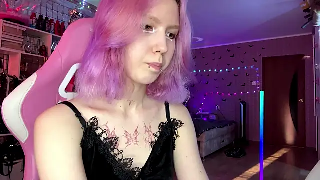 lonely bunny online show from July 12, 2:30 pm