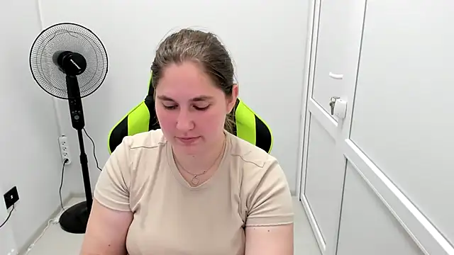 Snapshot of LunaVenom chatting on July 14, 7:13 am LunaVenom online show from July 14, 7:13 am