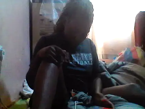 Snapshot of shix43 chatting on July 14, 10:43 am shix43 online show from July 14, 10:43 am