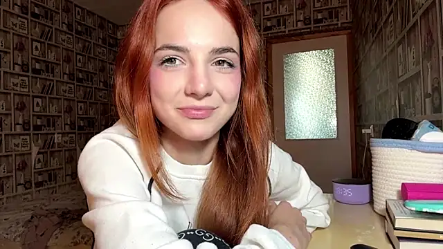 Snapshot of HopeOliger chatting on July 11, 3:37 pm HopeOliger online show from July 11, 3:37 pm