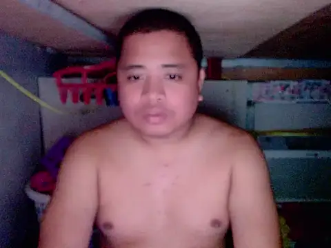 Snapshot of UnisexForYou chatting on July 12, 11:01 am UnisexForYou online show from July 12, 11:01 am